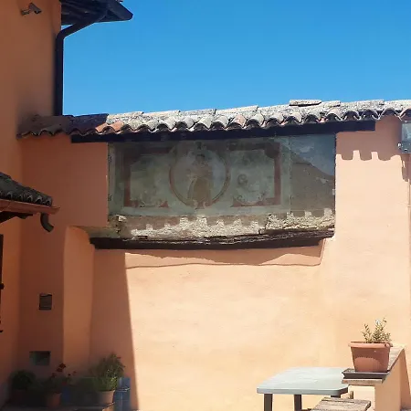 Lägenhet Di Claudia In Campagna, Locazione Turistica
